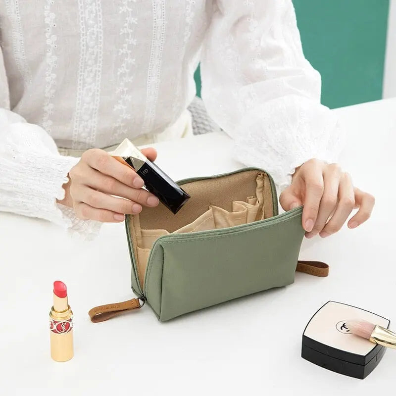 Trousse toilette femme Efficace - Voyage Serein