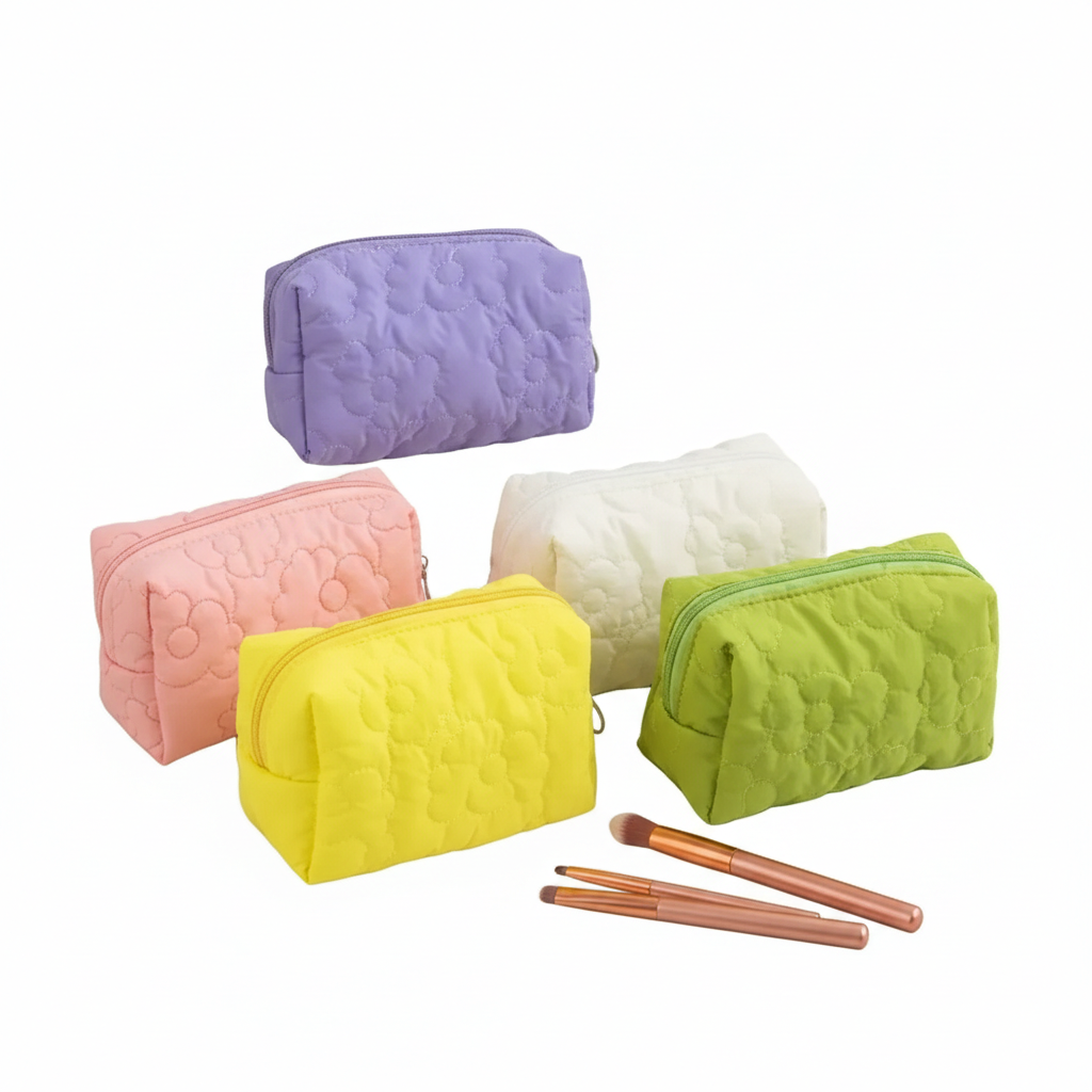 Trousse de toilette femme matelassée à fleurs