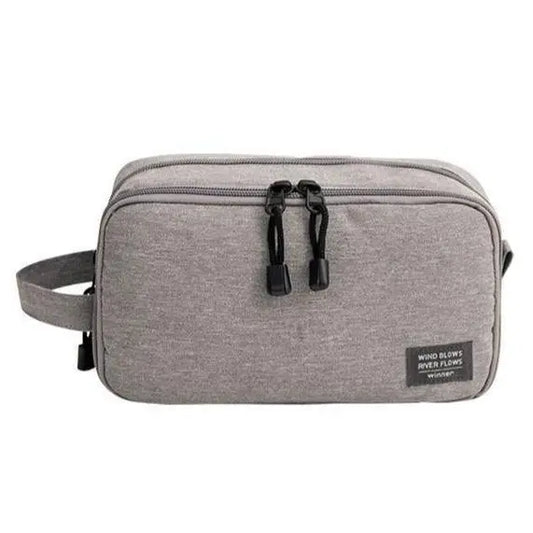Trousse Toilette Homme look Wind Blows River Flows - Voyage Serein
