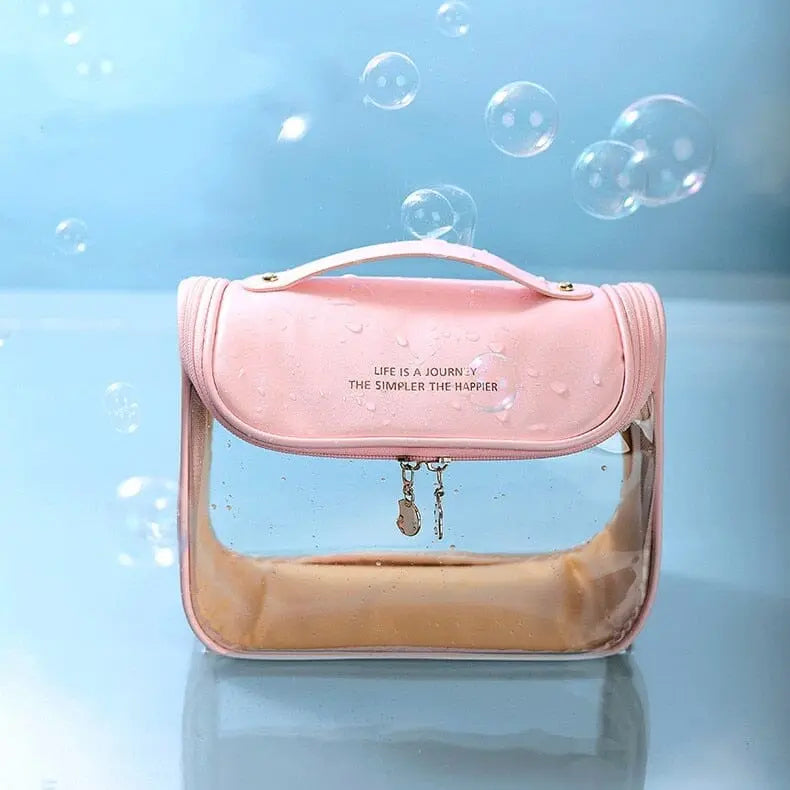 trousse de toilette femme a suspendre tendance transparente