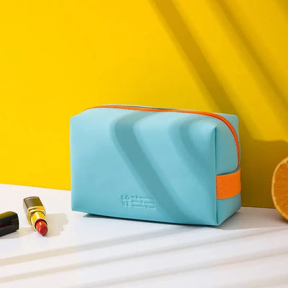Trousse toilette femme Look Love - Voyage Serein